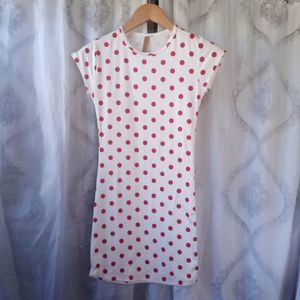 Polka dot dress size small (A)
